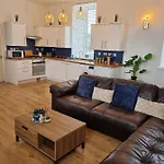 City Centre Flat, Harbour View