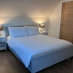 Berryfield Holiday Apartment