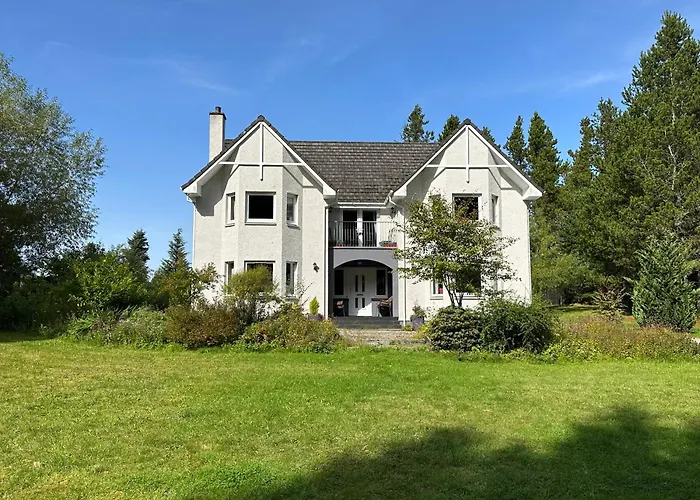 Cardon House - Luxury Highland Holiday Home