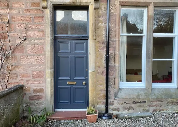 Heather House, Beautiful Family Home, Sleeps 8