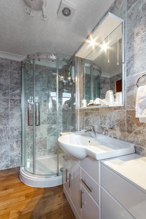 Lyndon Guest house Inverness