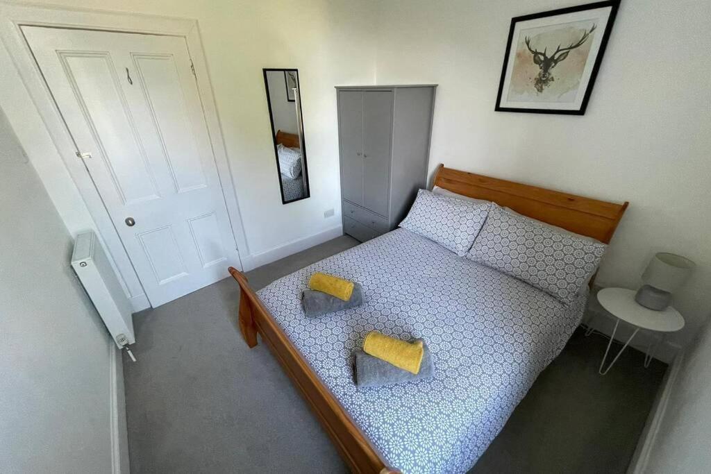 No 10 Immaculate Centre, Floor 2 Bed Flat With Free Parking Inverness