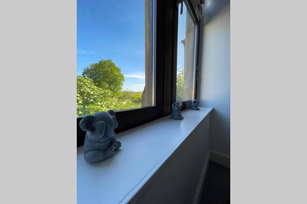 Apartment No 10 Immaculate Centre, Floor 2 Bed Flat With Free Parking Inverness