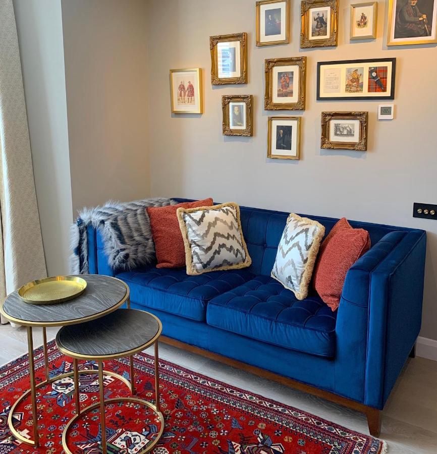 Relax In Super Size Copper Tub - 2 Bedroom Apartment
