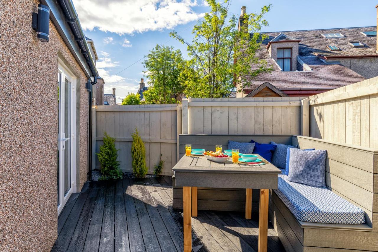 Relax In Super Size Copper Tub - 2 Bedroom Apartment *