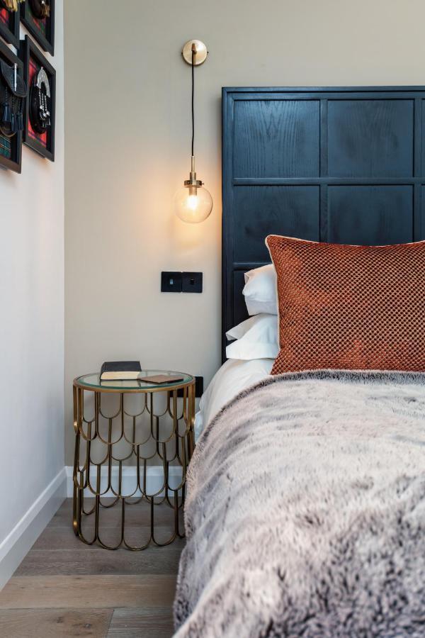 Relax In Super Size Copper Tub - 2 Bedroom Apartment Inverness