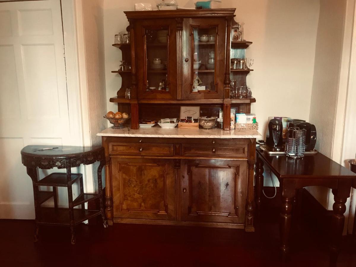 Cavell House Guest house 4*