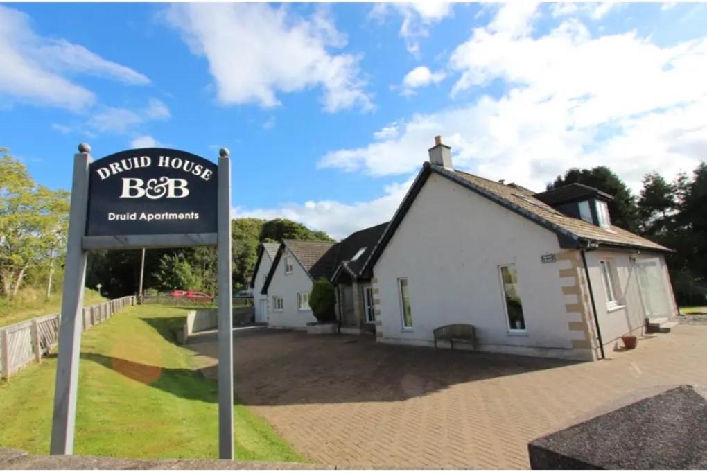 Acomodação com café da manhã  Druid House Inverness