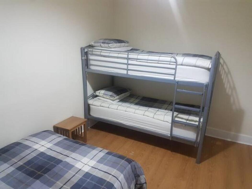 Guest house 9 Ardconnell Terrace Room 2 Inverness