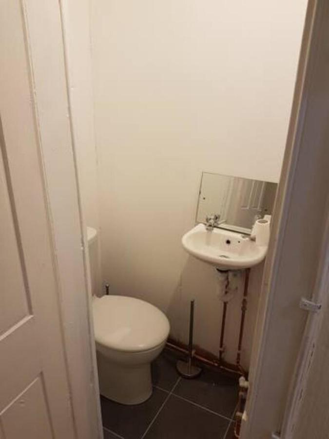 Guest house 9 Ardconnell Terrace Room 2 *