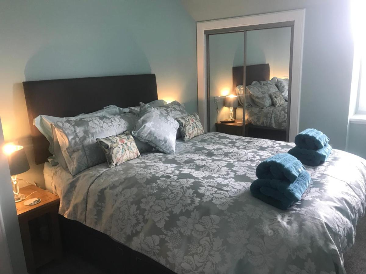 Kenneth Street Apartment