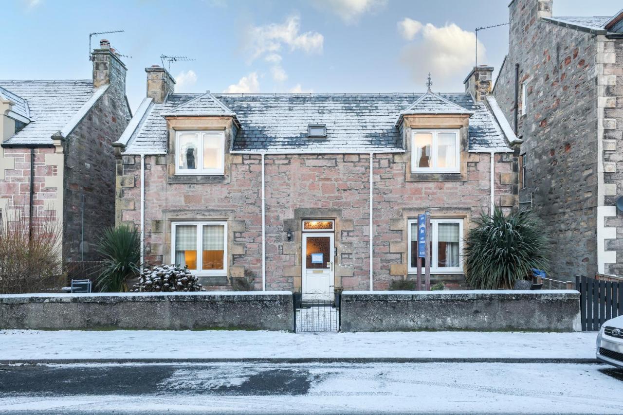Mystayinn Strathblane 7 Bedroom Full House - Holiday home *