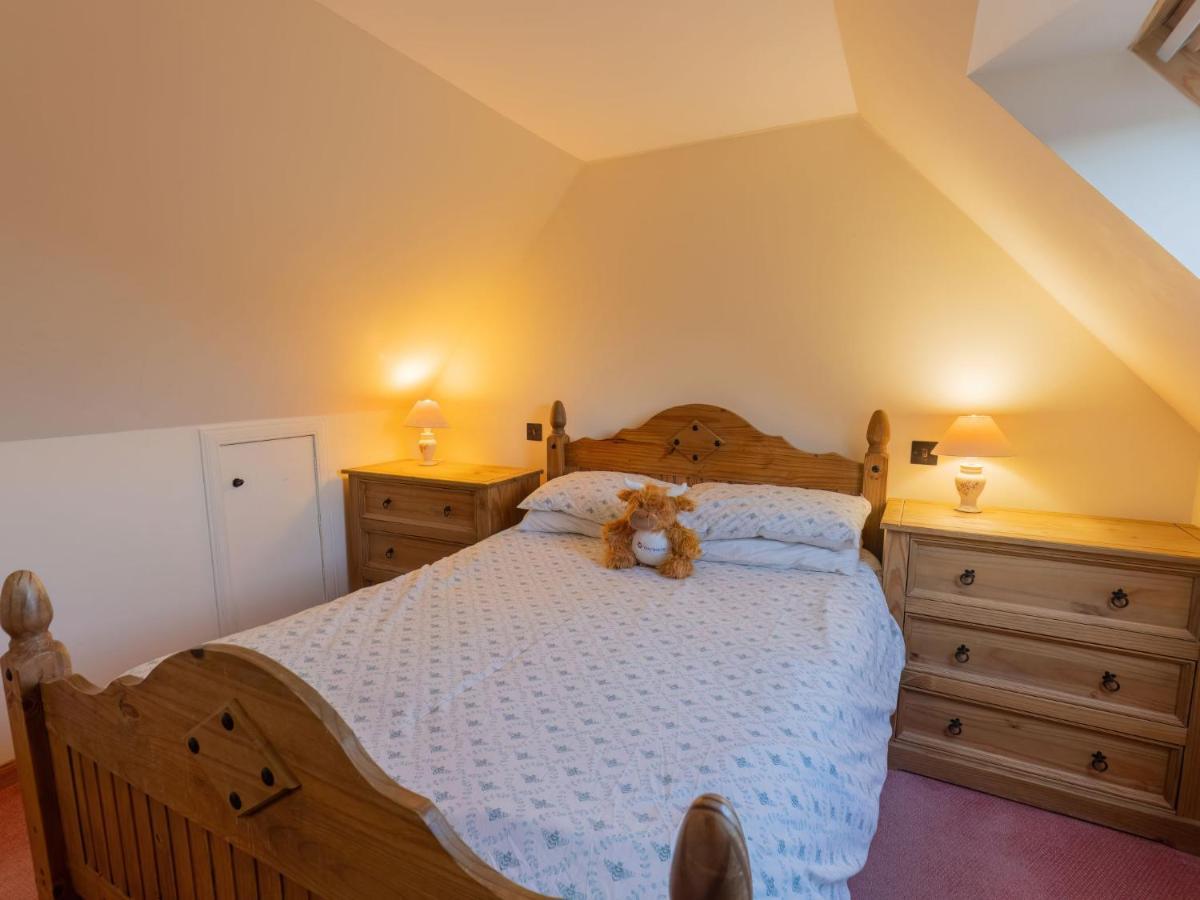 Holiday home Road-1 By Interhome