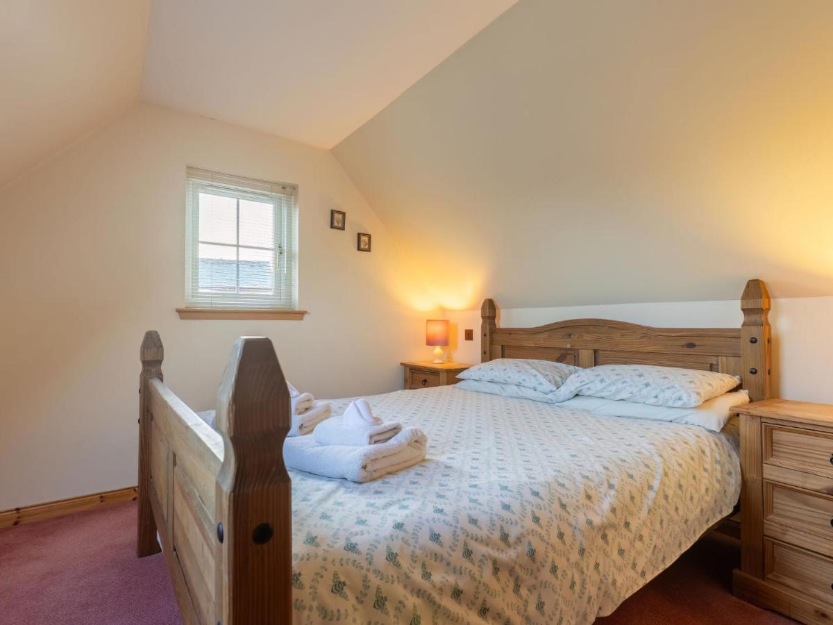 Road-1 By Interhome Inverness