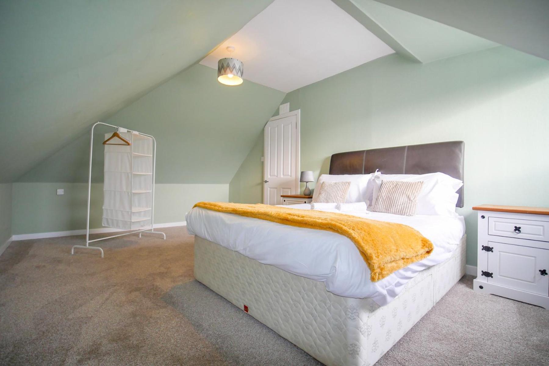 Telford St 4 Bedroom House