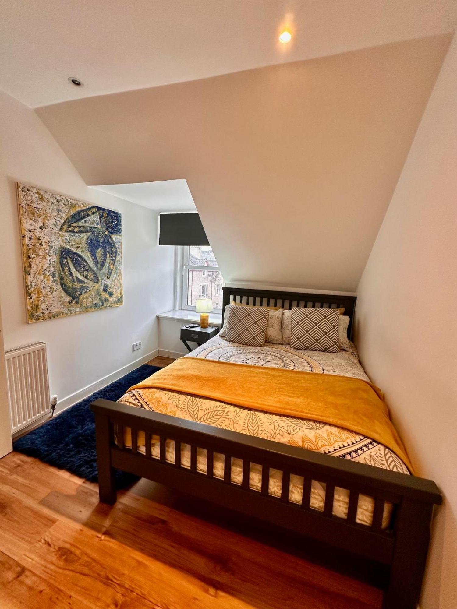 3-bedroom Flat In The City Centre Next To The River Ness Inverness