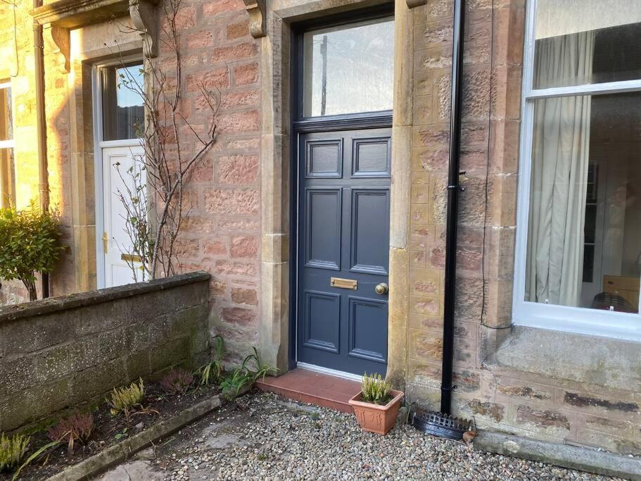 Heather House, Beautiful Family Home, Sleeps 8 * Inverness
