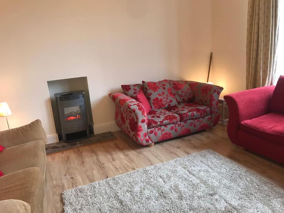 Heather House, Beautiful Family Home, Sleeps 8