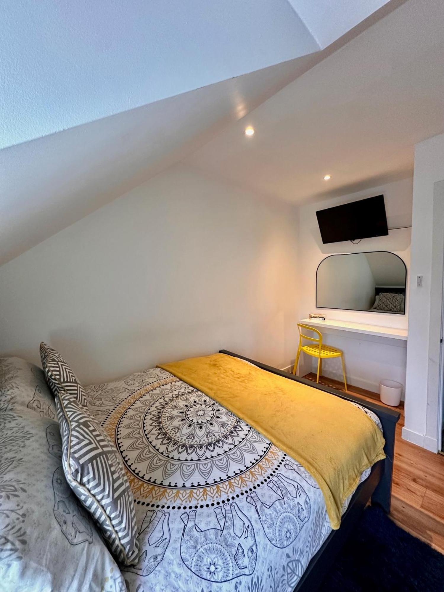 Apartment 3-bedroom Flat In The City Centre Next To The River Ness *