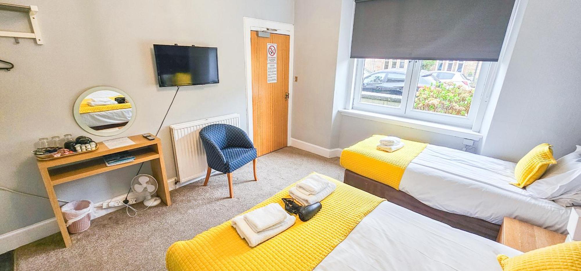 Mystayinn Strathblane 7 Bedroom Full House - *