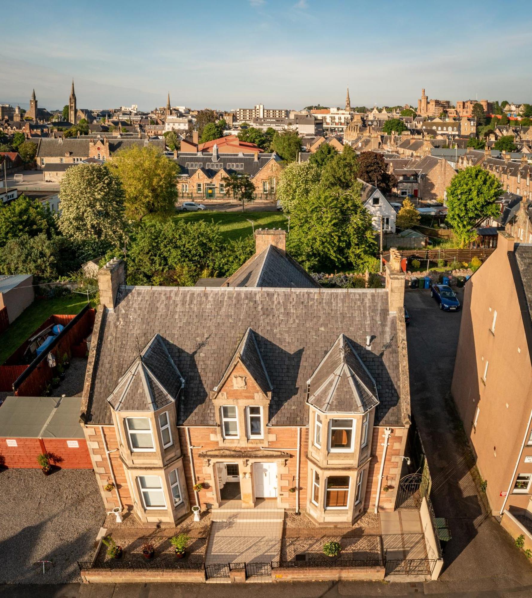 Lachie's Townhouse Casa de férias Inverness