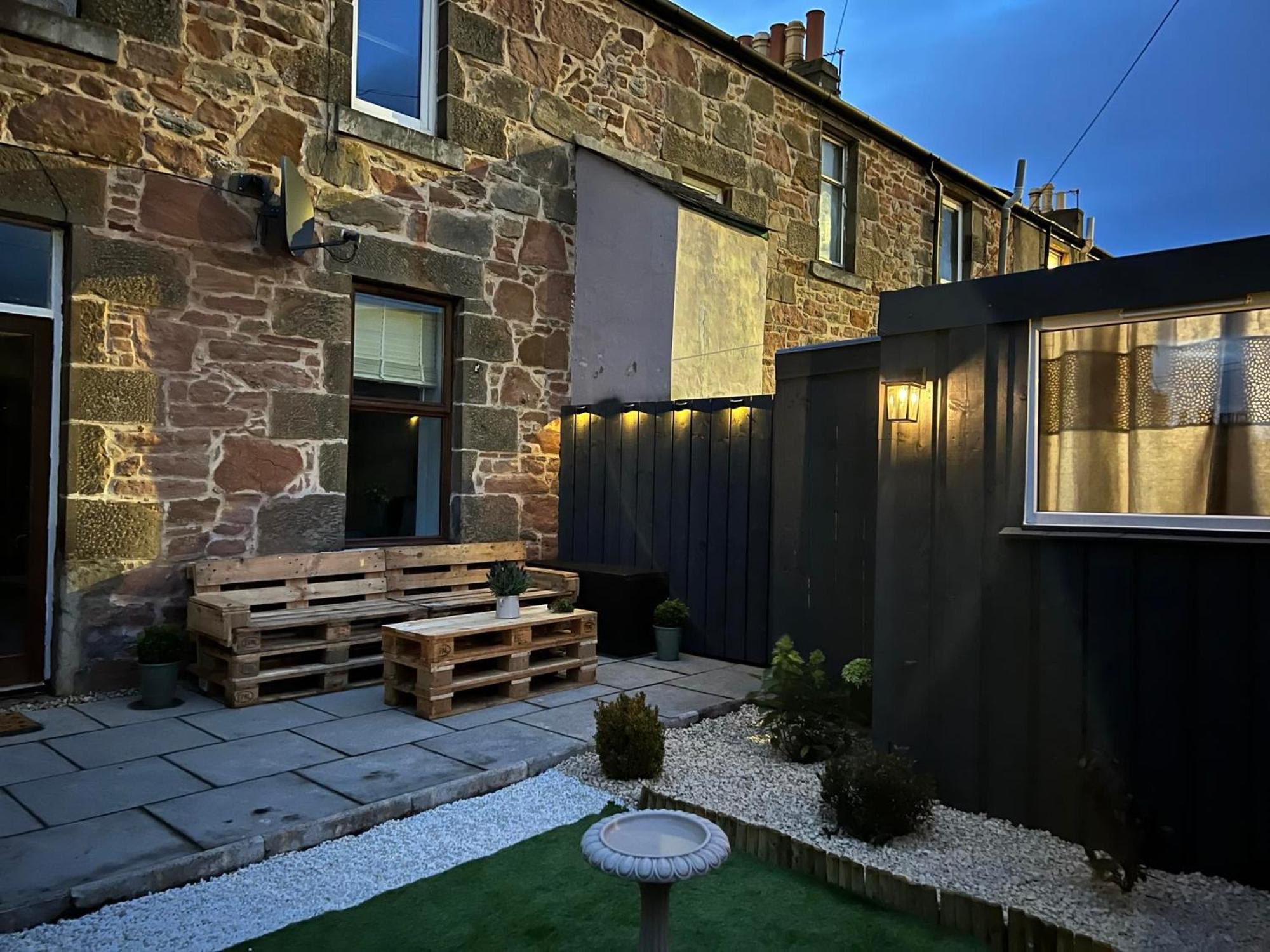 23 Innes Street Apartment *