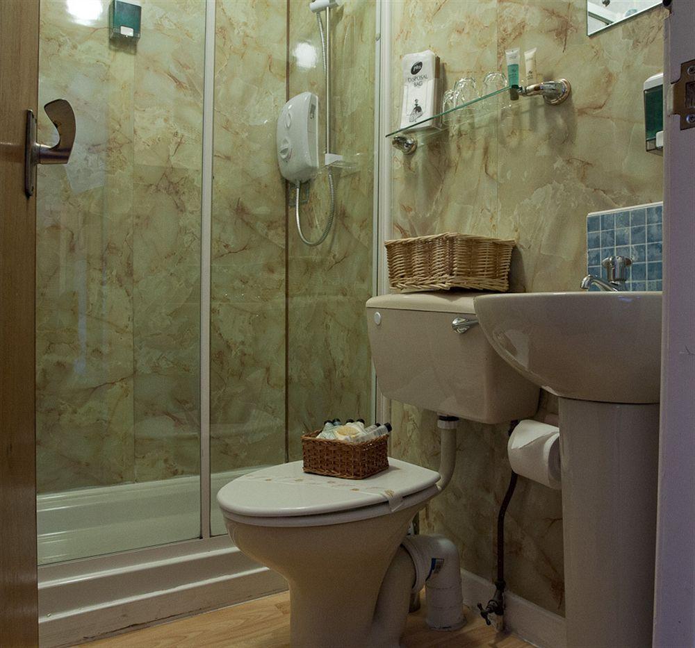 Royston Guest house 4*
