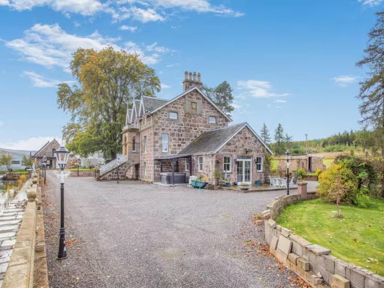 The Doune Villa Inverness