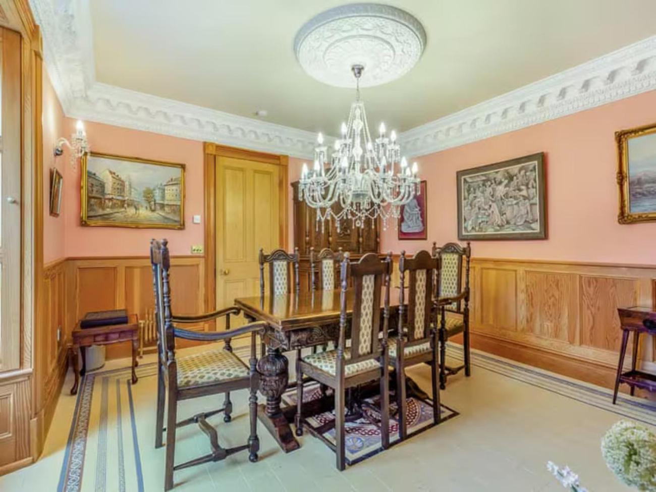 Villa The Doune
