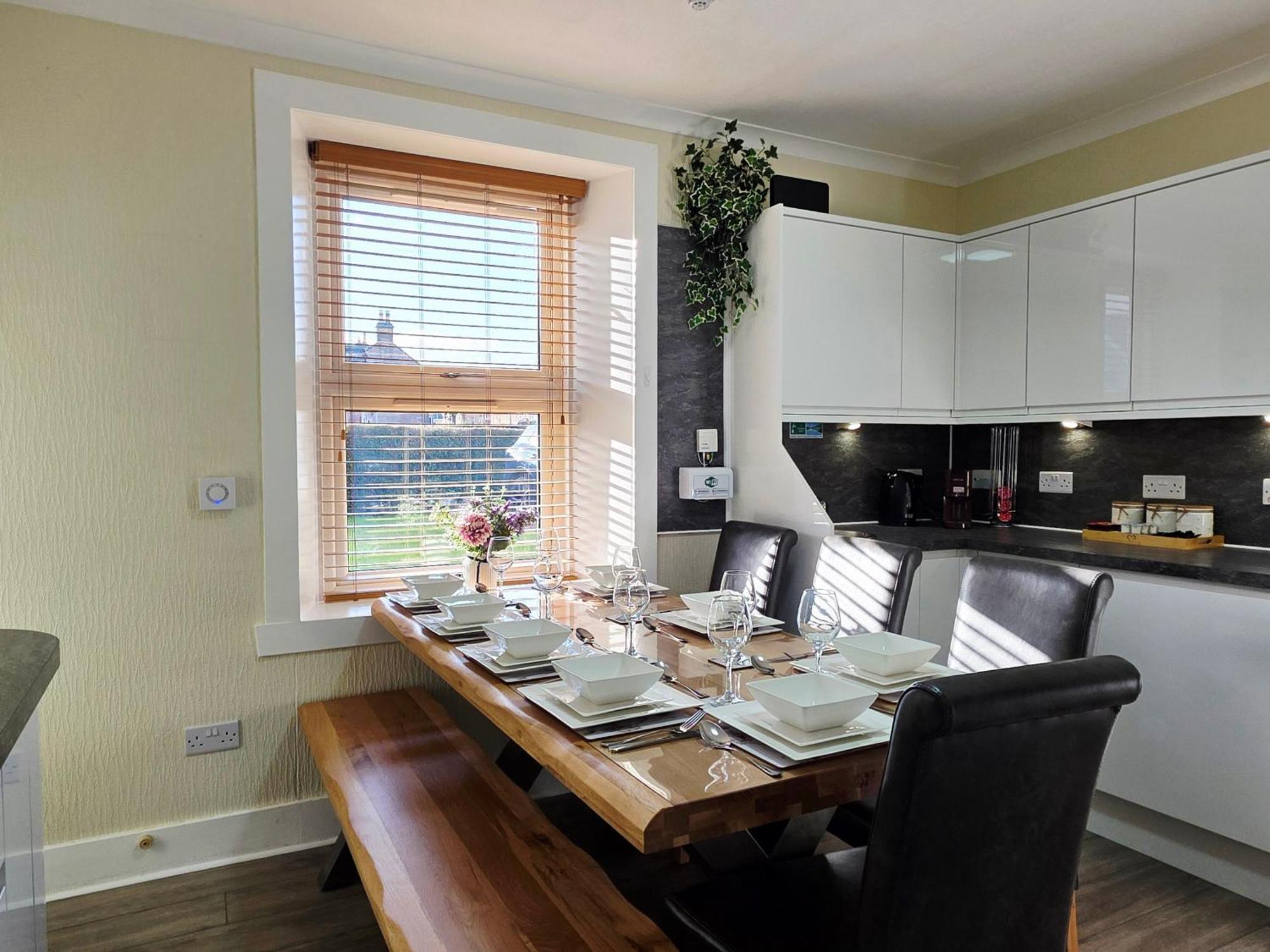 Villa 4 Bedroom House Free Parking Inverness