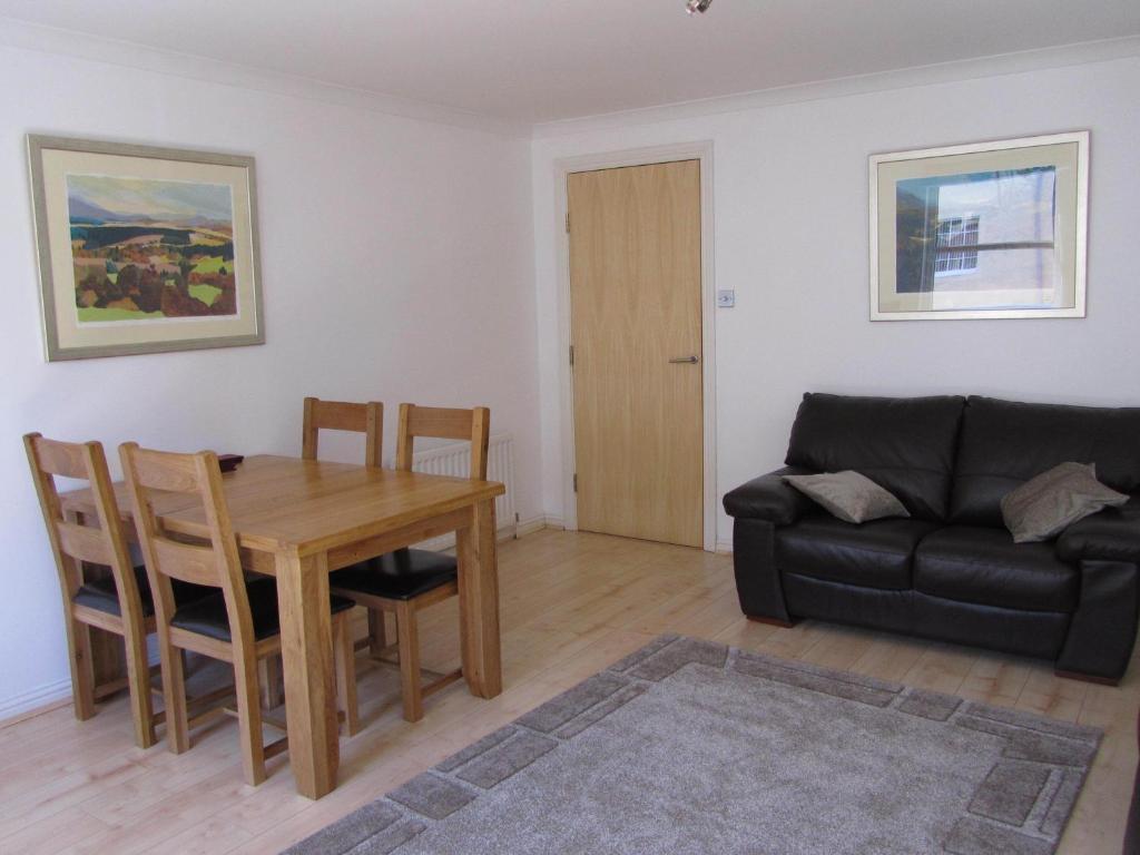 River Walk Apartment *
