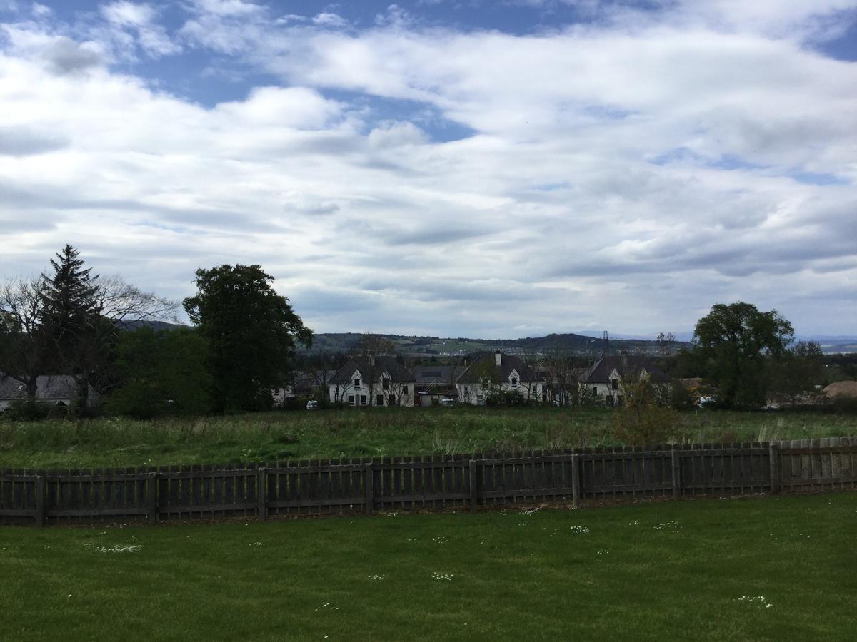 Morning Field Free Parking * Inverness