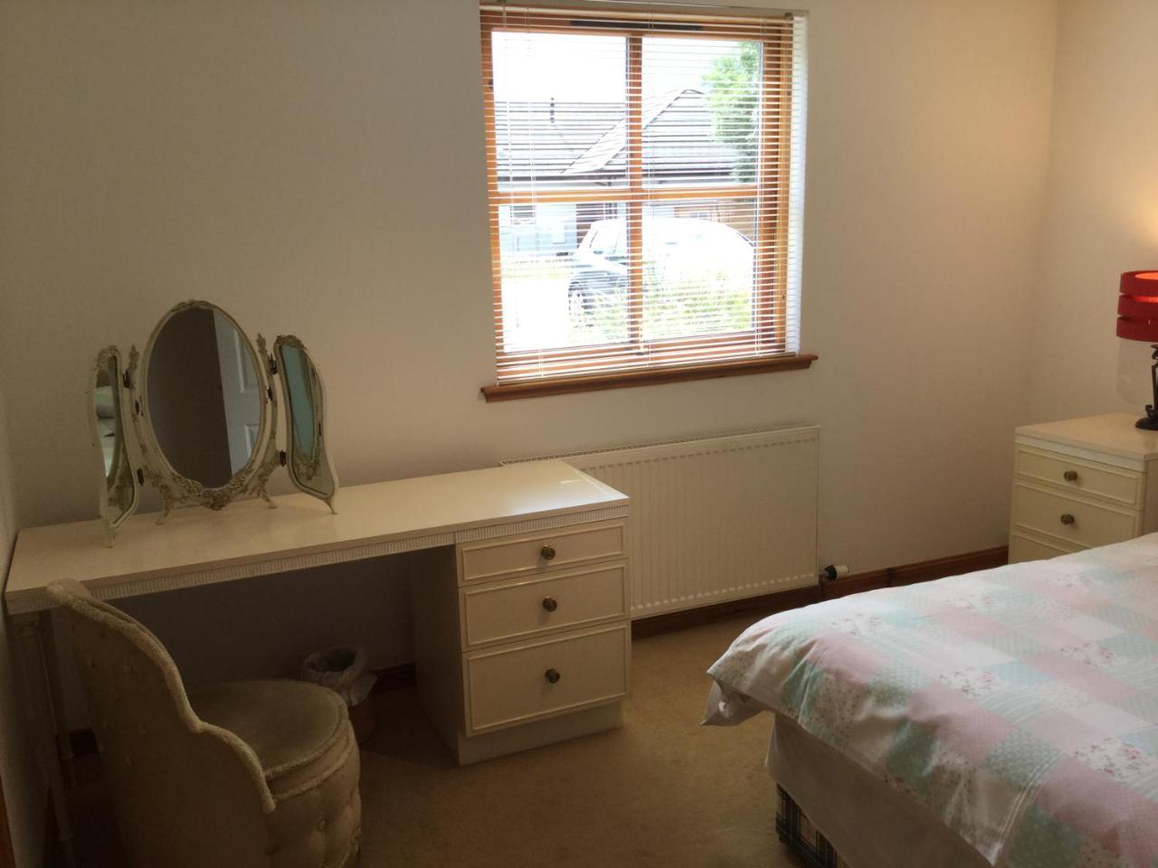 Two-bedroom - Golf View Free Parking