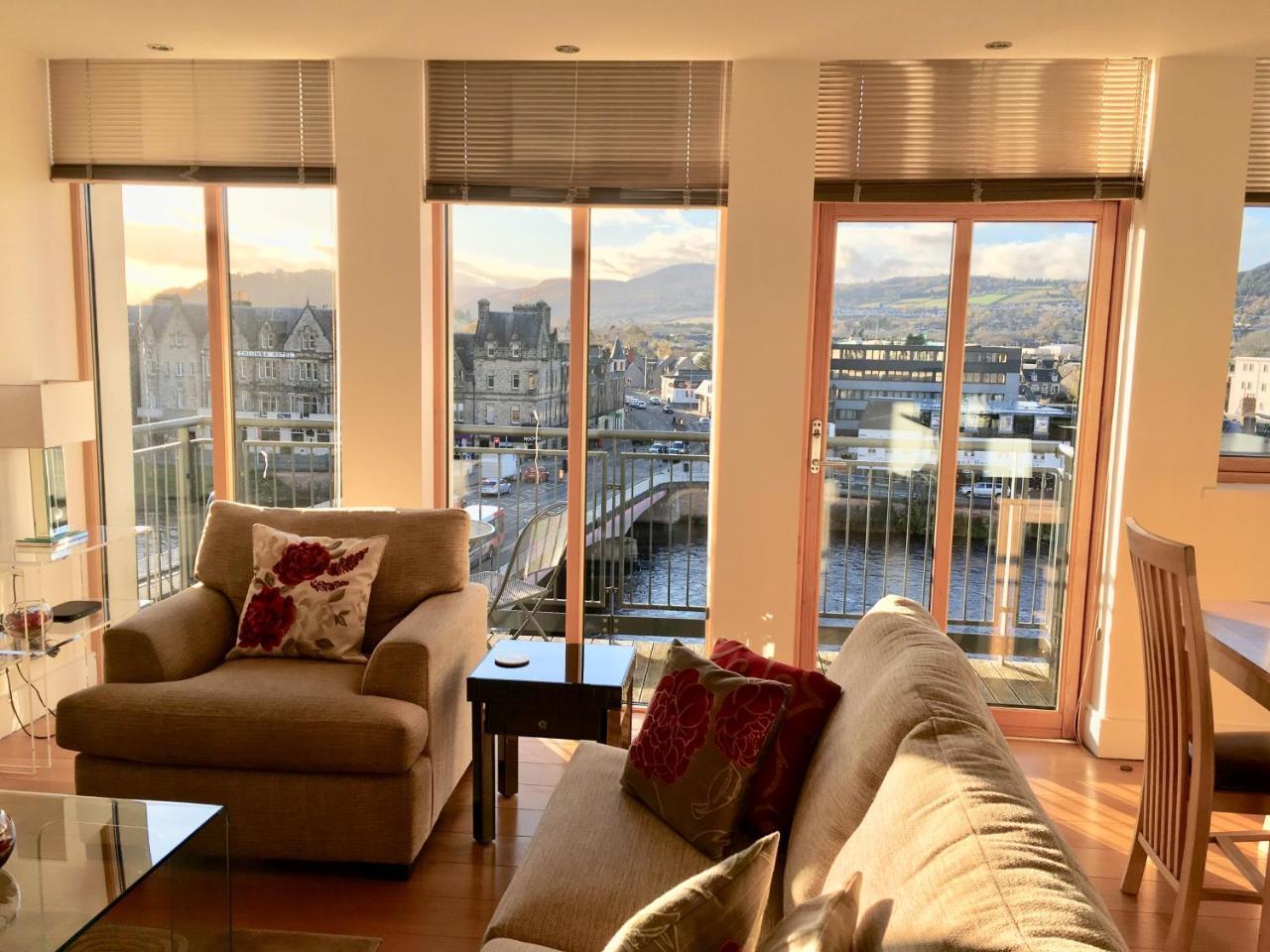 301 Riverview