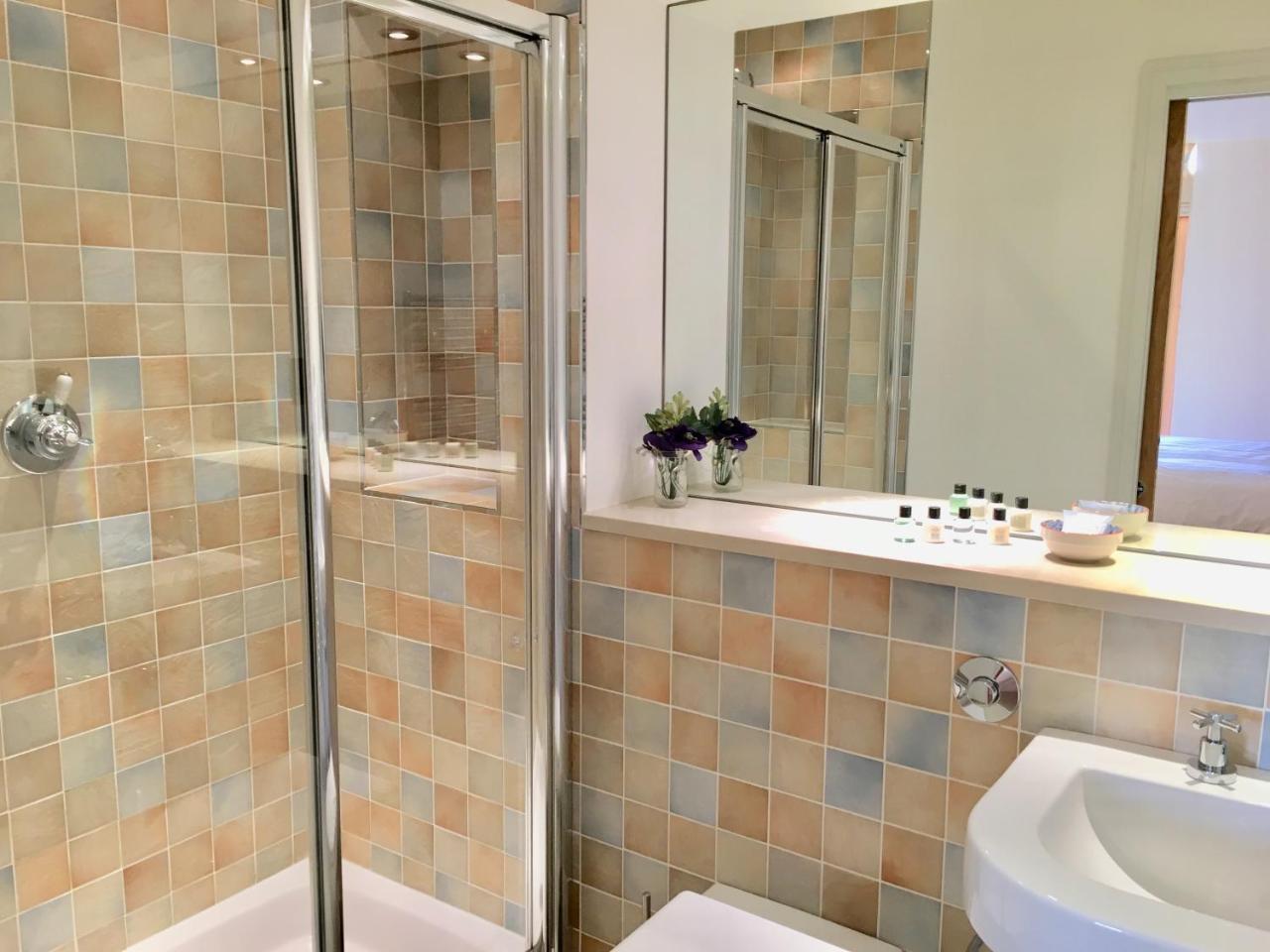 Apartment 301 Riverview