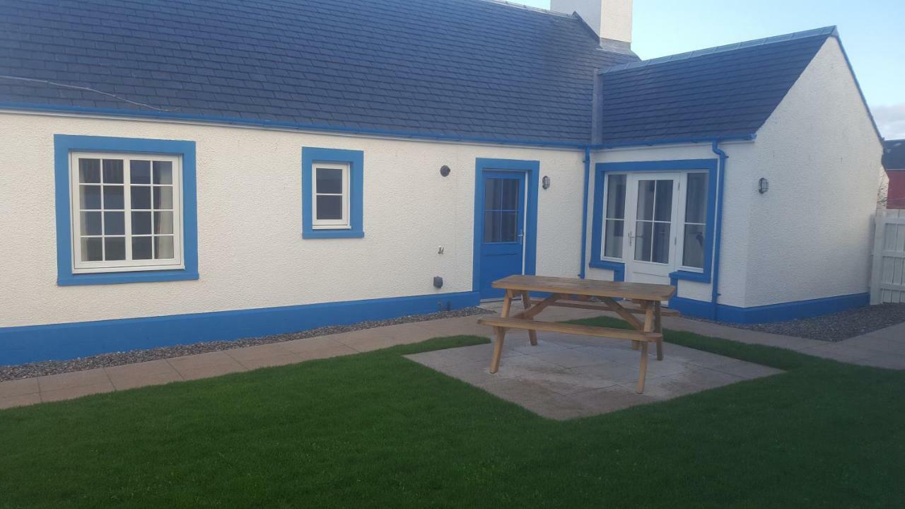 Olavat Detached With Parking Inverness