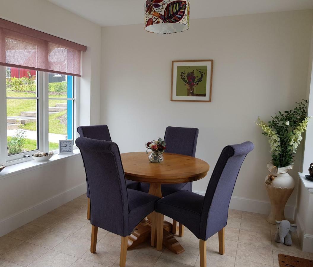 Olavat Detached With Parking Holiday home *