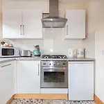 Innes Street Apartments