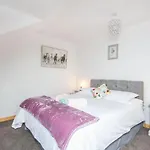Innes Street Apartments