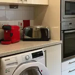 Home Comforts In Peaceful 2 Acres