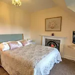 Stunning 5-Bed House In Inverness