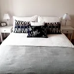 T H R E E B&B