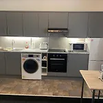 Chloe\'S Holiday Apartment