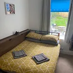Chloe\'S Holiday Apartment