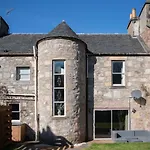 Dryburgh Town House