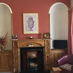 Rossmount Guest House