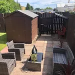 Delightful, Central 3 Bedroom House With Garden.