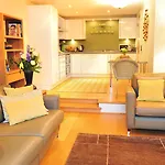 Highland Apartments By Mansley