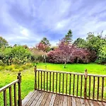 Boutique Four Bed Holiday Home In Inverness