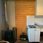 Cosy Countryside Cabin